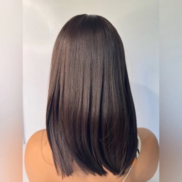 Straight Brown Wig with Bangs for Women – Natural Looking Medium Length - Picture 8 of 8